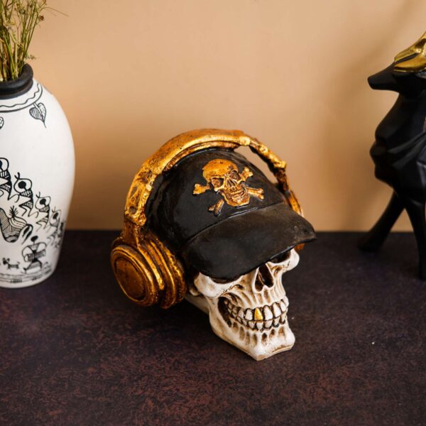 India Resin Craft Statues for Decoration Skull Wearing Headphones Music Bar Decoration Creative Skull. - Image 2